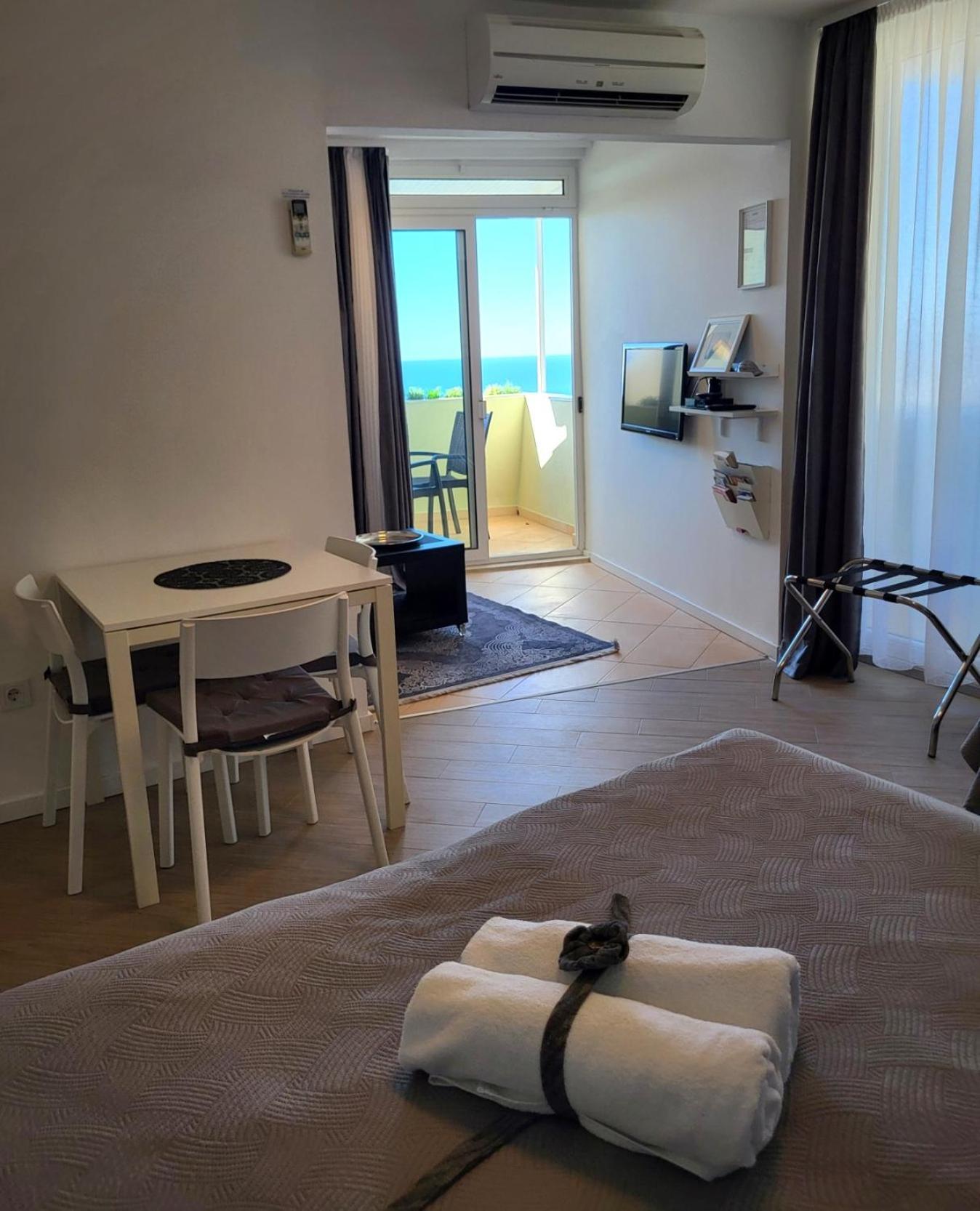 Blue Star Apartments Дубровник Екстериор снимка
